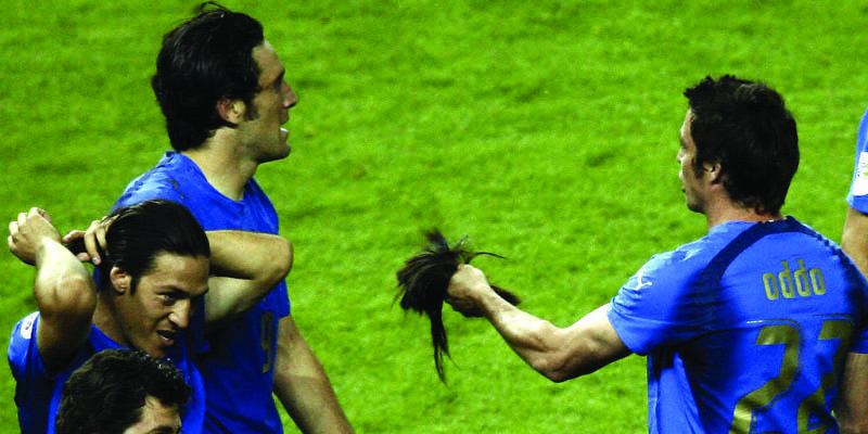 oddo-camoranesi-taglio-capelli-mondiale-2006