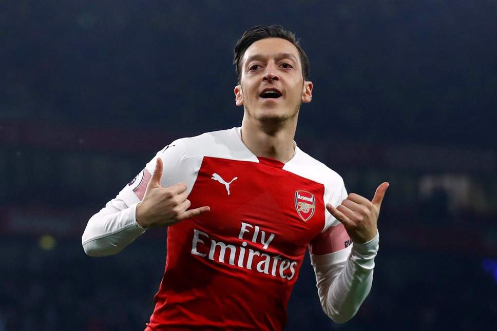 MESUT OZIL ARSENAL