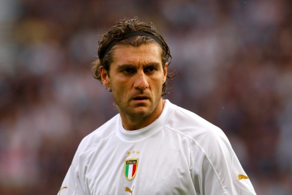 Christian Vieri con la maglia dell'Italia