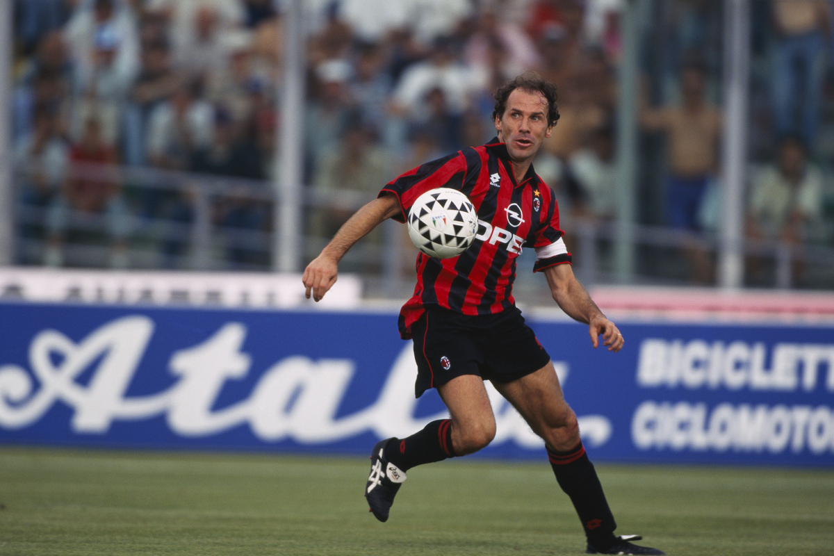 Franco Baresi con la maglia del Milan