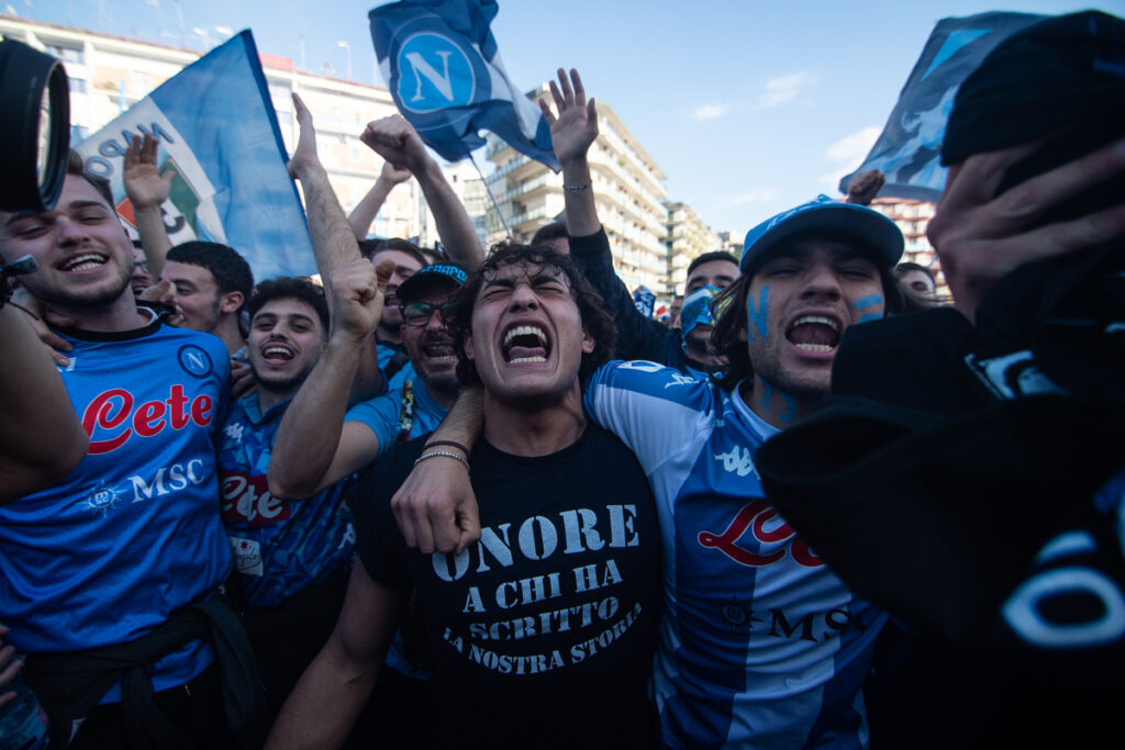 Un gruppo di tifosi del Napoli