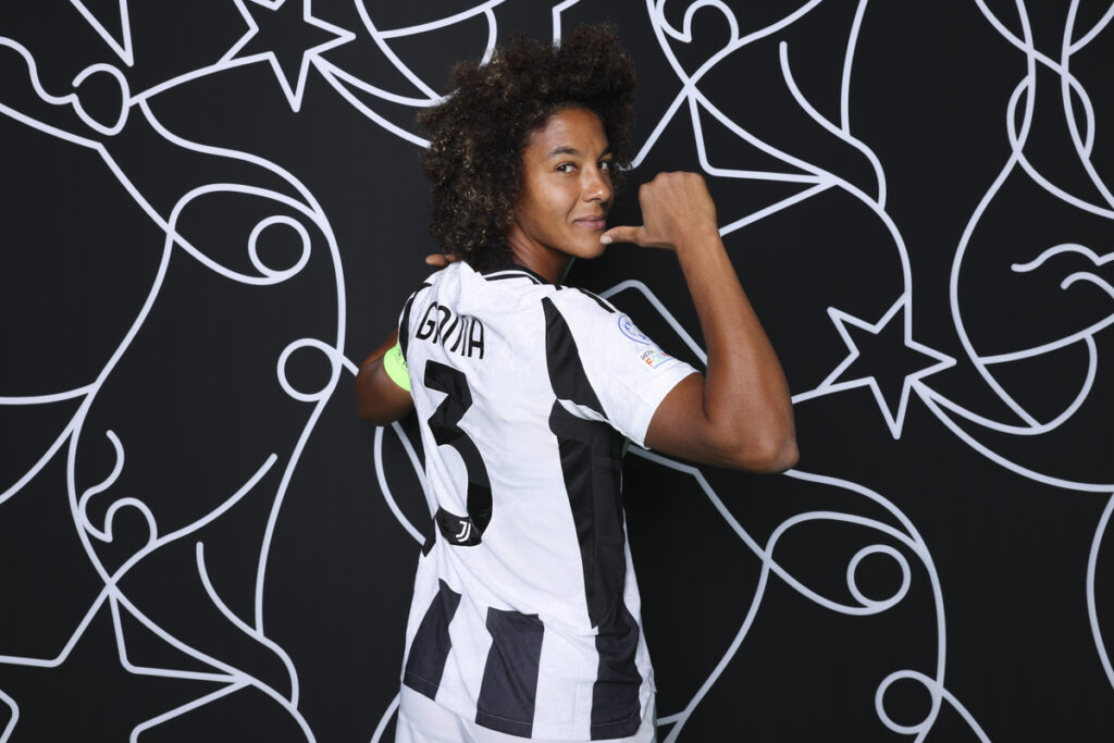 Sara Gama con la maglia della Juventus